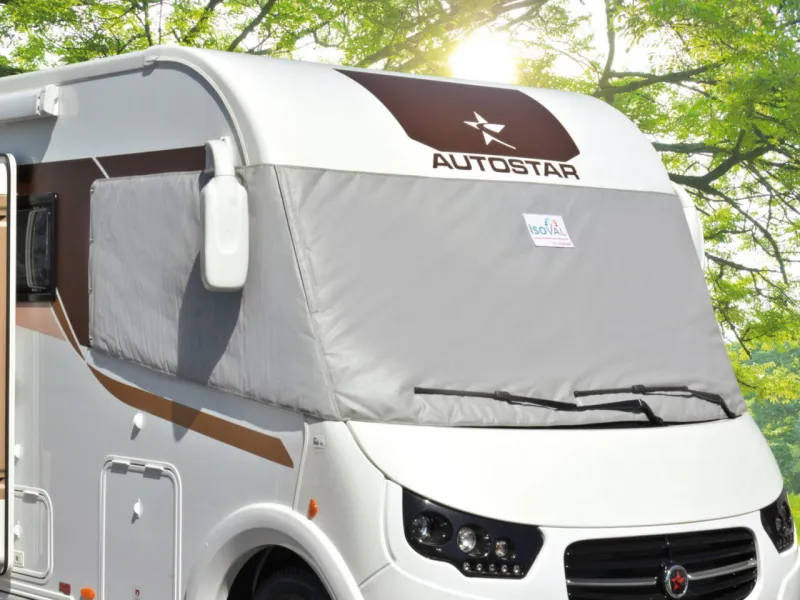 Clairval Isoval® Intégral thermal insulation cover on a A-Class motorhome