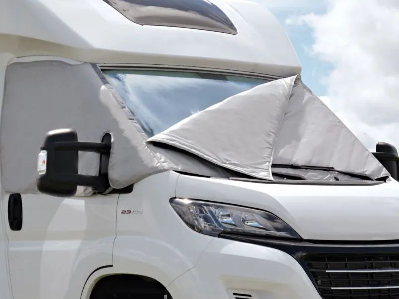 Clairval Isoval® Luxe, a high-performance insulating cover, on a low-profile motorhome